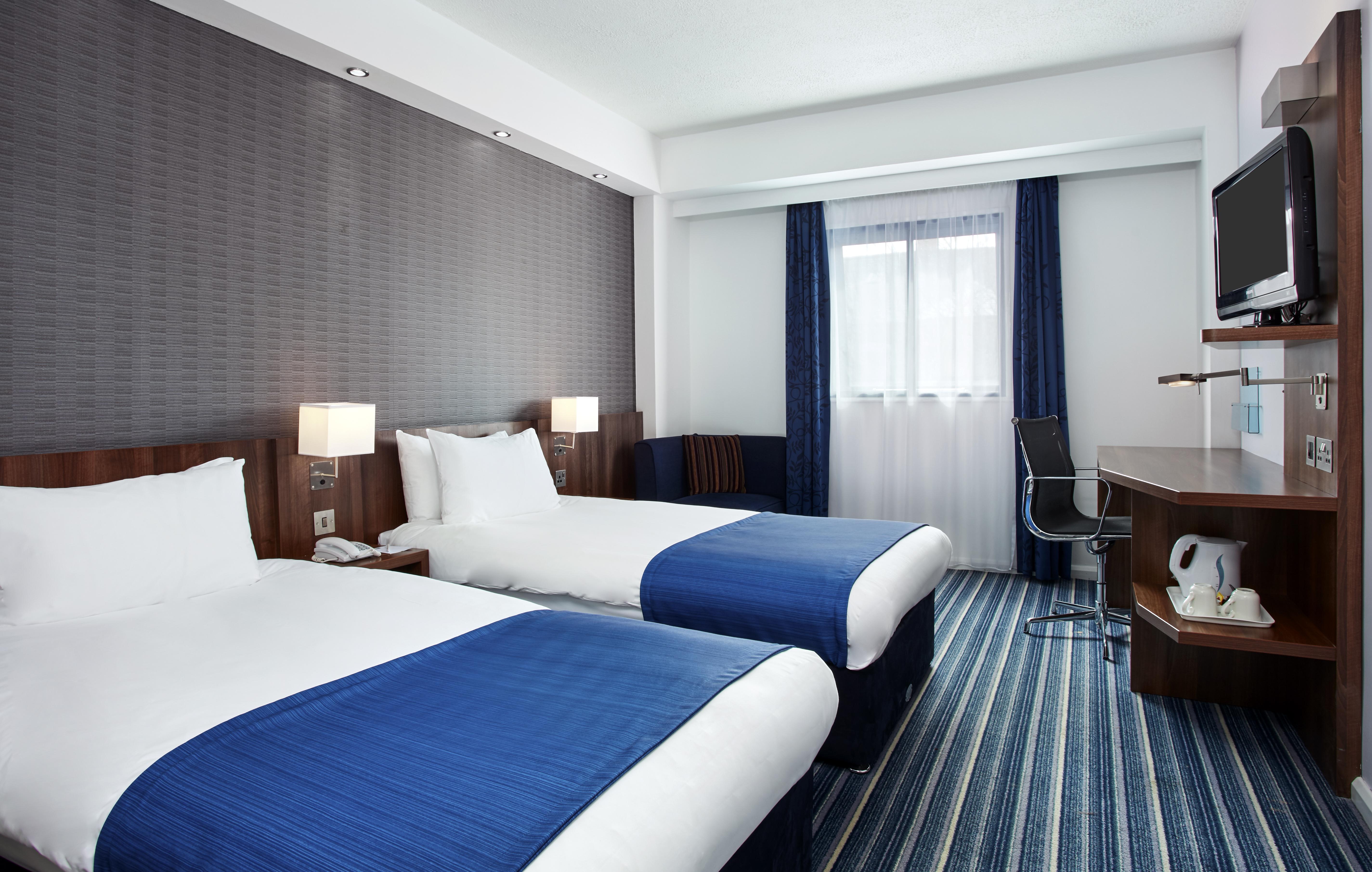 Holiday Inn Express Belfast City By Ihg Bagian luar foto