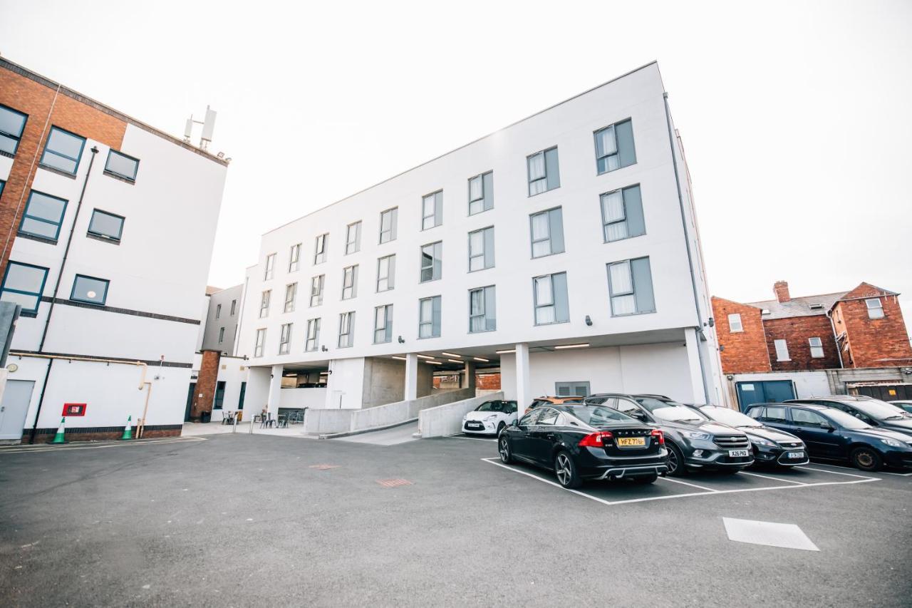 Holiday Inn Express Belfast City By Ihg Bagian luar foto